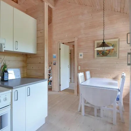 Awesome In With Kitchen בית נופש